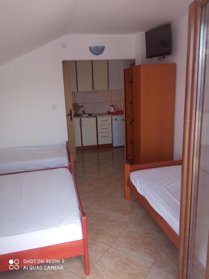 Apartments Petrovic Tivat Exterior foto